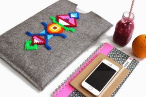Housse ordinateur perles hama diy