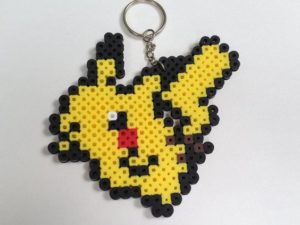 Pikachu pokemon hama perles porte clefs repasser