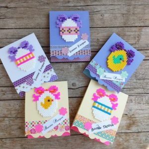 Carte paques poussin oeufs perles hama repasser