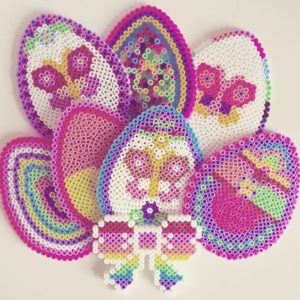 Oeufs paques perles hama repasser pattern