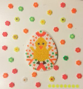 Oeufs paques poussin perles hama repasser