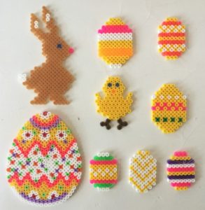Paques oeufs perles hama repasser lapin