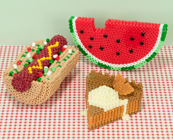 Hotdog pasteque cheesecake perles hama a repasser