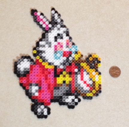 Lapin alice pays des merveilles perles a repasser