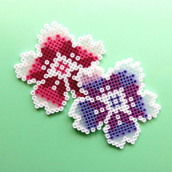 Fleurs perles a repasser hama modeles