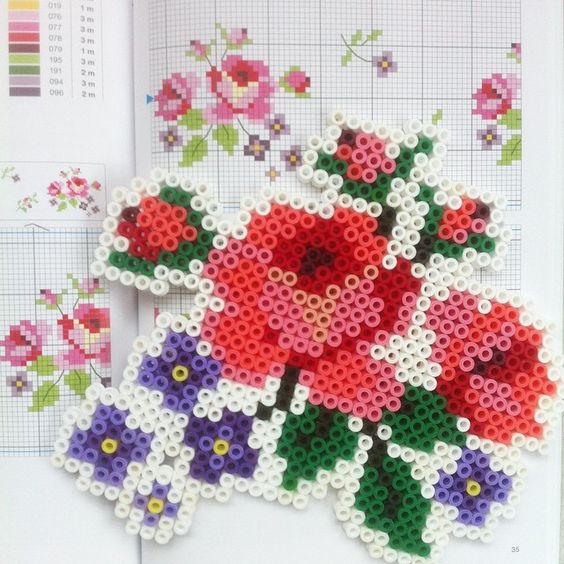 Fleurs perles hama a repasser broderie
