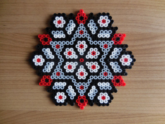 Sous verre geometrique perles a repasser hama