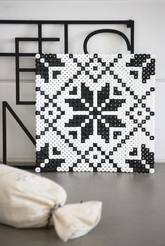 Sous verre graphique perles a repasser hama