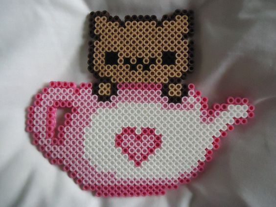 Theiere perles a repasser hama dinette coaster kawaii cat