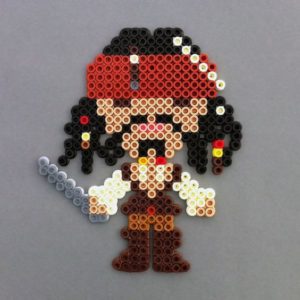 Jack sparrow pirate caraibes perles a repasser hama