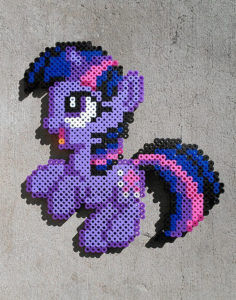 171021 petit poney twilight sparkle perles a repasser