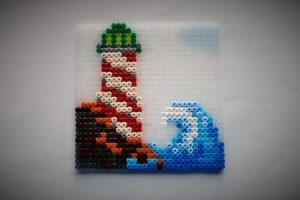 Des phares marins en perles Hama