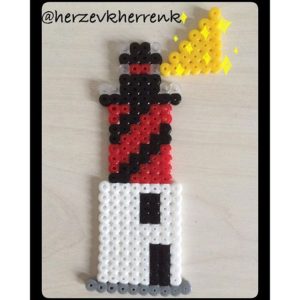 Des phares marins en perles Hama