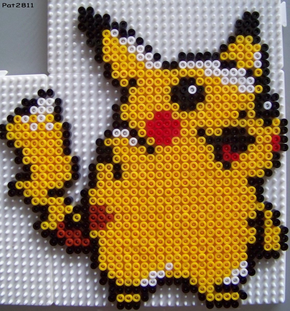 Un assortiment de Pokémon en perles à repasser