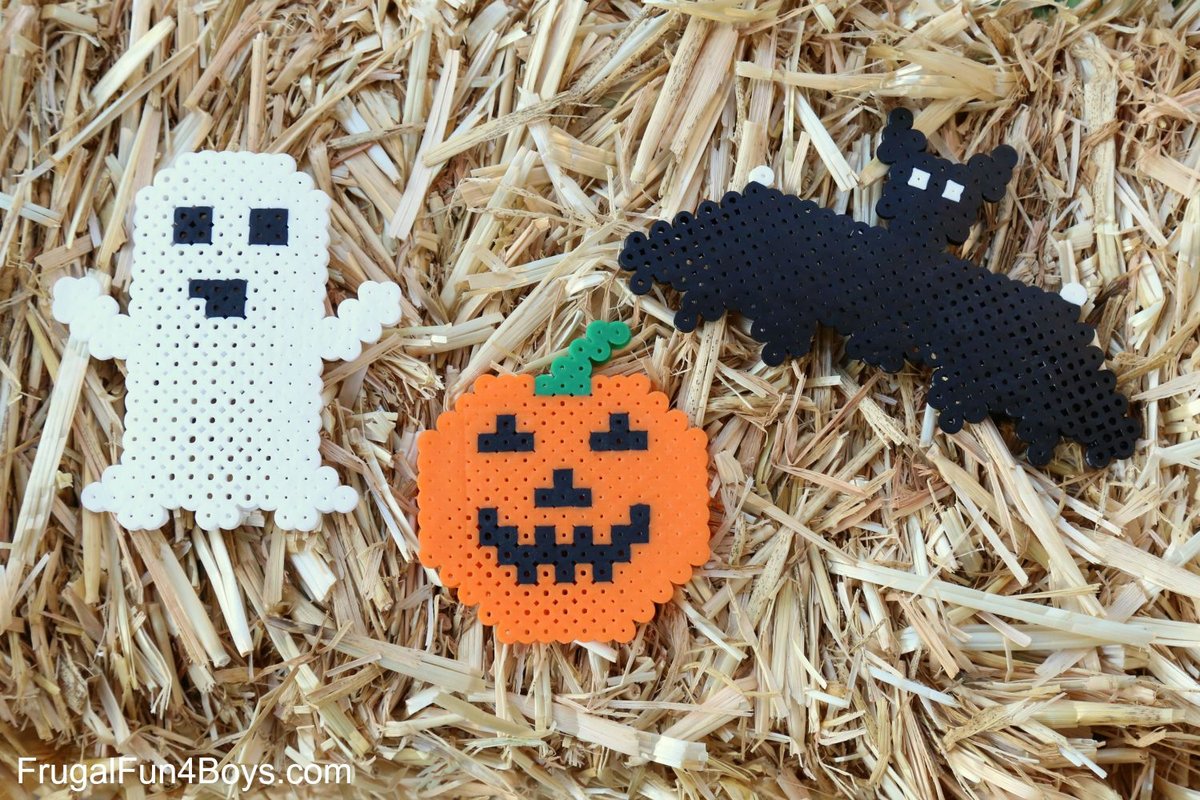 Selection de modeles Halloween en perles a repasser