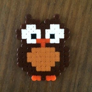 Hibou marron blanc orange perles