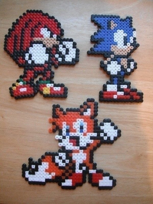 Sonic Knuckles et Tails sur plaque a perler