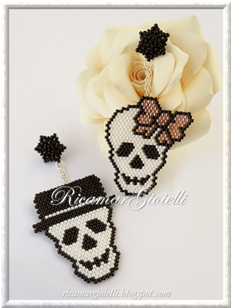 Mr. and Mrs. Skull_ sautoir halloween tete de mort bijou hama perles